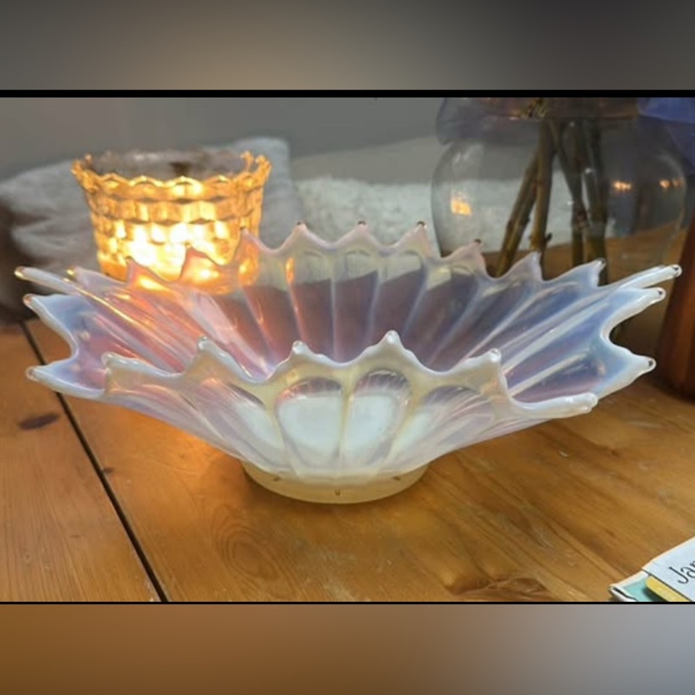 Fosteria Glass Bowl